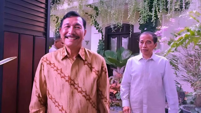 Luhut dan Jokowi Berkontribusi Menghancurkan Negara Sehancur-Hancurnya