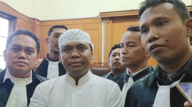 Video Gus Nur Minta Jaksa Tunjukkan Ijazah Jokowi Muncul Lagi: Kalau Bisa, Tak Cium Kaki Sampean!