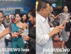 Borok Sudewo Bupati Pati Dikuliti usai Tantang Warga Demo, Nyawer Biduan sampai Undang Trio Serigala