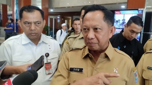 Mendagri Bela Bupati Pati Pilihan Rakyat Jangan Dimakzulkan, Netizen: Rakyat yang Suruh Mundur!