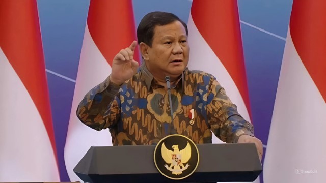 Prabowo Merasa Sedih Ada Pejabat Belum Punya Mobil Dinas, Publik Sentil Dengan Video Miris Anak Sekolah