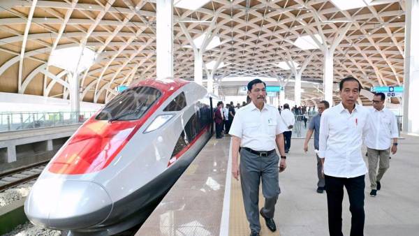 Simalakama BUMN di Kereta Cepat, Utang Didapat, Rugi Ditanggung