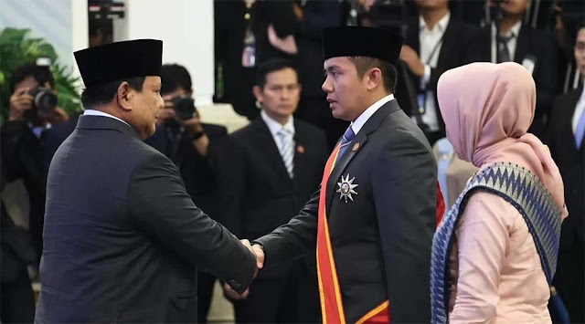 Publik Pertanyakan Jasa Seskab Teddy Sehingga Terima Tanda Kehormatan dari Prabowo