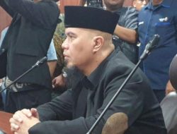 Terlibat Debat Sengit, Ahmad Dhani Nyaris Diusir gegara Interupsi Ariel-Judika di Rapat DPR