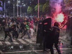 Imbas Ojol Terlindas Rantis Brimob, BEM UI dan BEM SI Kerakyatan Bakal Demo Hari Ini