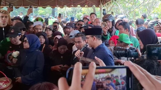 Anies Baswedan Hadiri Pemakaman Affan Kurniawan: Mari Beri Keteduhan-Perjuangkan Keadilan!