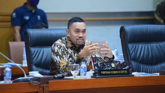 Jreng! Sahroni Dicopot dari Pimpinan Komisi III Usai Nyebut Pendemo DPR Orang Tolol Sedunia