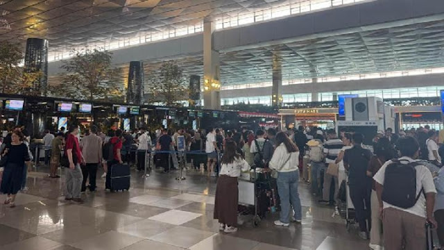 Jumlah Penerbangan ke Luar Negeri Melonjak Usai Memanasnya Demo