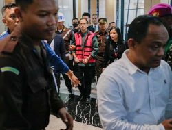 Nadiem Makarim Tersangka Kasus Korupsi Laptop, Kerugian Negara Tembus Rp 1,98 Triliun