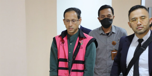 Akar Korupsi Ada di Puncak Kekuasaan Bukan Sekadar di Kementerian