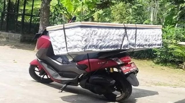 Warga Jakarta Telantarkan Jenazah Pejabat Pajak di Pinggir Jalan, Tolak Gotong ke Makam, Ternyata Ini Alasannya!