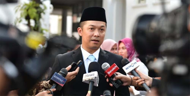 Kiprah Taufik Hidayat dari Lapangan Bulu Tangkis ke Kursi Kabinet
