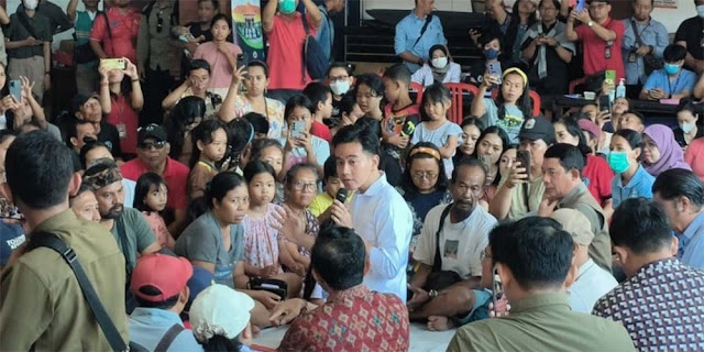 Warga Bali Sentil Gibran saat Kunjungi Korban Banjir: Harapan Kami Tahun Depan Bapak Tidak Perlu Datang Kesini Lagi
