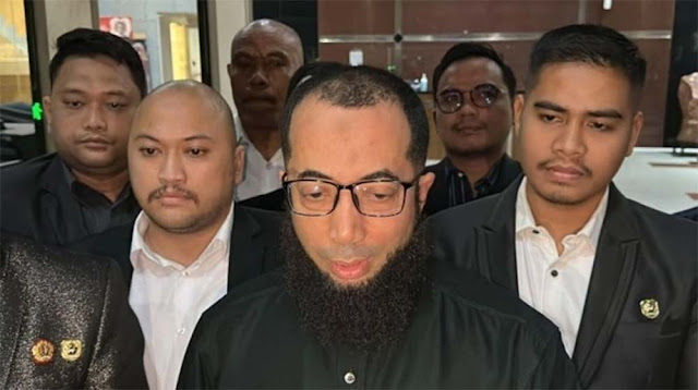 Diungkap KPK, Ustaz Khalid Basalamah Beralih dari Haji Furoda ke Khusus Gegara Dihasut Oknum Kemenag