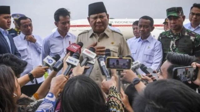 AROGAN! Istana Cabut Paksa Kartu Liputan Wartawan CNN Yang Tanya Soal MBG ke Prabowo