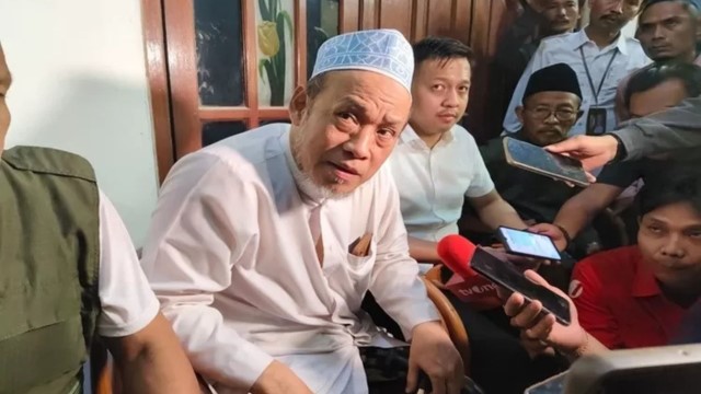 Musala Ambruk Makan Korban, Publik Geram Dengan Pernyataan Pengasuh Ponpes Al Khoziny: Enteng Banget Muncungnya!