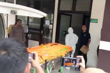 Edo Kondologit Mundur dari PDIP dan Anggota DPR Papua Barat Daya, Ada Apa?