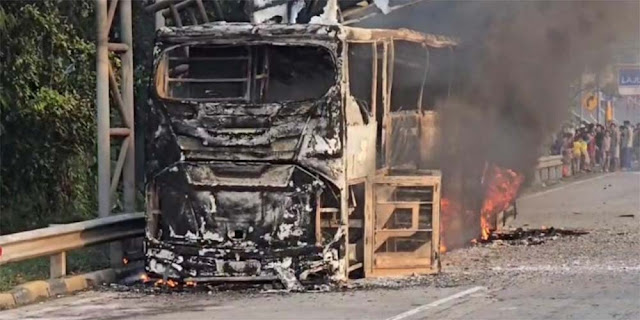 Bus Damri Terbakar di Tol JORR Jatiasih