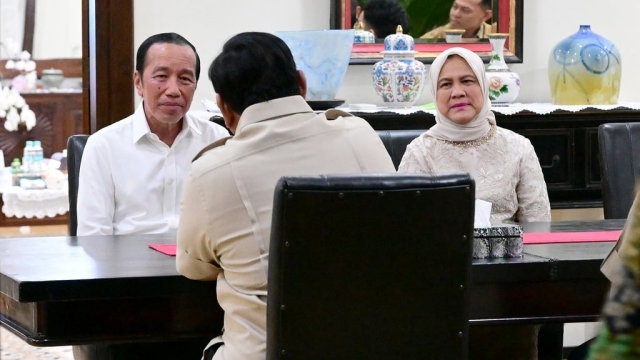 Rocky Gerung: Usul Jokowi Konyol Duetkan Prabowo-Gibran Dua Periode