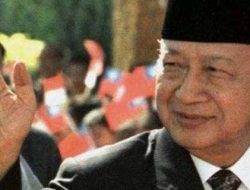 Bamsoet Usul Pemerintah Anugerahkan Pahlawan Nasional untuk Soeharto dan Gus Dur