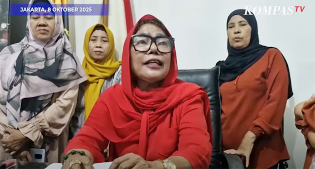 Viral Soal Demo Pakai Dalaman, Emak-emak Pendukung Jokowi: Biar Dapat Perhatian
