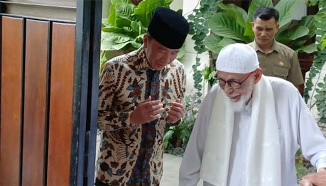 Guru Besar UI Soal Pertemuan Jokowi dan Abu Bakar Baasyir: Tak Masalah, Tapi Harus Dipantau BNPT