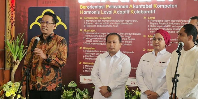 Menkum Teken SK Kepengurusan Baru PSI dalam Waktu Kurang dari 24 Jam