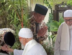 Jokowi Dituding Bohong: Eks BIN Sebut Ada Rekayasa, Abu Bakar Baasyir ke Solo Dibuat Menunggu 3 Jam