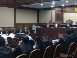 Kerry Adrianto Cs Didakwa Rugikan Negara Rp 285 Triliun