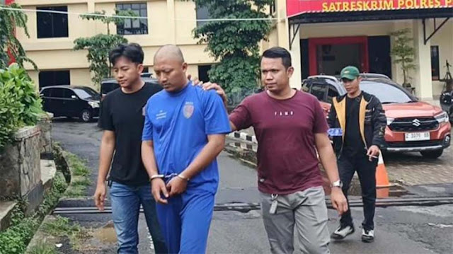 Penampilan Baru Heryanto Tersangka Pembunuh Dina Oktaviani di Karawang, Istri Ikut Diperiksa