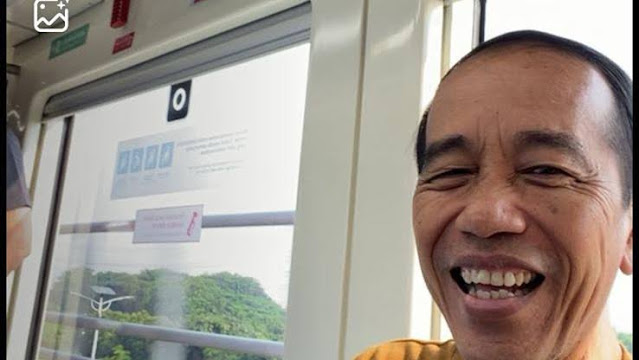 Bom Waktu Kereta Cepat Whoosh, Jokowi Ditagih Tanggung Jawab Utang Rp118 T dan Rugi Triliunan