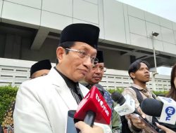 Respons Tayangan Viral Santri Ngesot dan Kiai Terima Amplop, Menag Nasaruddin Minta Media Tidak Mengusik Pesantren