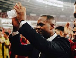 Berapa Kompensasi Patrick Kluivert usai Dipecat dari Timnas Indonesia? Nominalnya Fantastis!