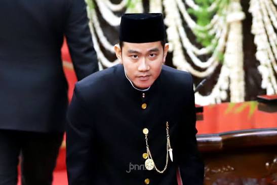Rakyat Menunggu Klarifikasi Gibran soal Ijazah SMA
