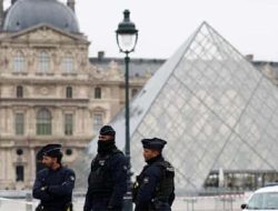 Museum Louvre Paris Ditutup Usai Perampokan