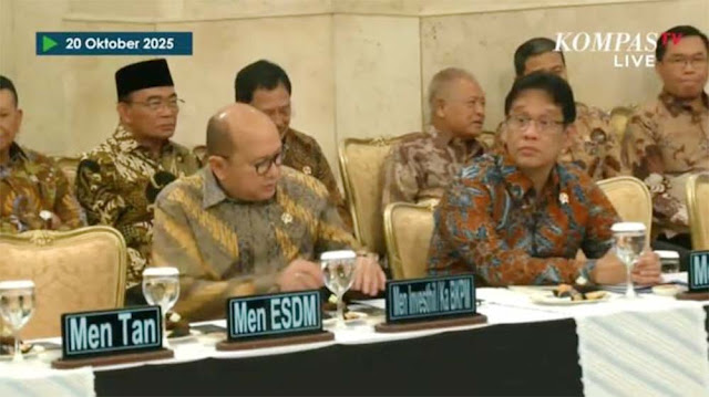 Netizen Sorot Purbaya Tak Diajak Ngobrol Menteri Lain di Sidang Kabinet