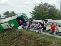 Kecelakaan Bus Rombongan Wisata di Tol Pemalang, 3 Orang Tewas 19 Luka-Luka