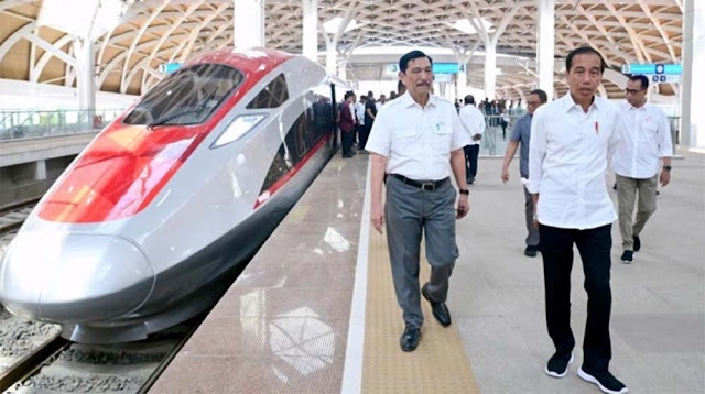 Jokowi Terlalu Banyak Merampok Duit Proyek Whoosh