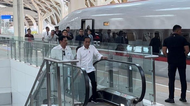 Konstruksi Norma Hukum Adili Jokowi Cs terkait Woosh