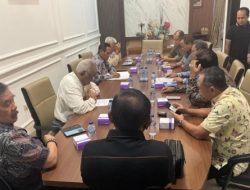 Terungkap! Ini Isi Pertemuan Purnawirawan Jenderal Polri dengan Mahfud MD