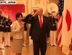 Detik-detik PM Jepang Panik Saat Mendampingi Donald Trump di Istana