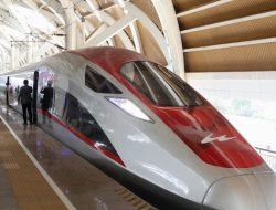 Mahfud MD Soroti Jaminan Indonesia ke China untuk Proyek Kereta Cepat Whoosh: Ada Apa?