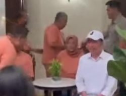 Jokowi Pilih Open House Ketimbang Ikut Kongres Projo III