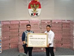 KPK Serahkan Aset Rampasan Rp883 Miliar ke PT Taspen