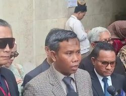Ahmad Khozinudin Tolak Perdamaian Kasus Ijazah Jokowi, Sebut Ada SOP Adu Domba dari Solo