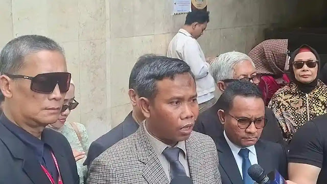 Ahmad Khozinudin Tolak Perdamaian Kasus Ijazah Jokowi, Sebut Ada SOP Adu Domba dari Solo