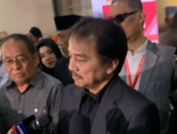 Eggi Sudjana Sebut Roy Suryo Belagu Soal Kasus Ijazah Jokowi: Analisis & Daftar Tersangka Terbaru
