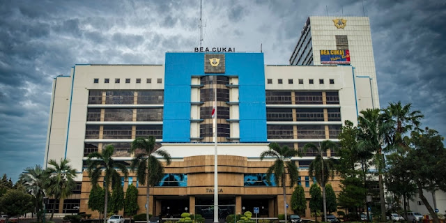 KPK Geledah Kantor Bea Cukai Rawamangun: 6 Tersangka Kasus Suap Impor PT Blueray Cargo