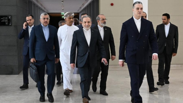 Iran Tolak Hentikan Pengayaan Uranium: Perundingan Nuklir dengan AS di Oman Alot