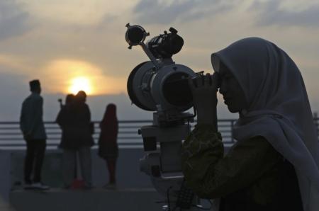 Awal Ramadan 2026 Diprediksi 19 Februari: Daftar Negara & Penjelasan Hilal